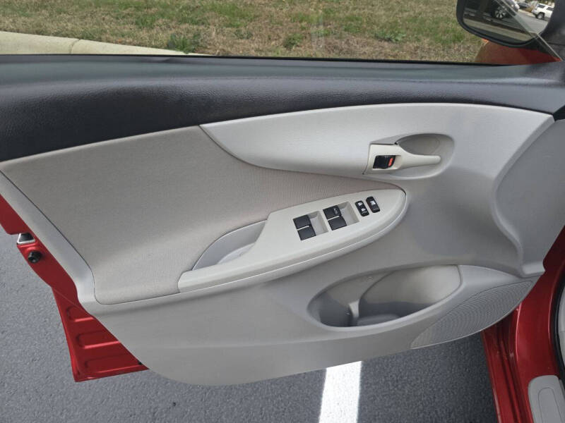 2013 Toyota Corolla LE