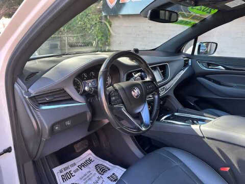 2023 Buick Enclave Essence