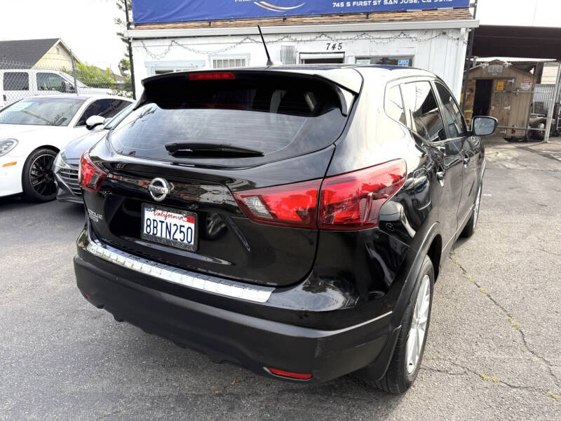 2017 Nissan Rogue Sport SL