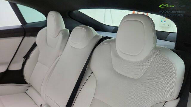 2022 Tesla Model S Plaid