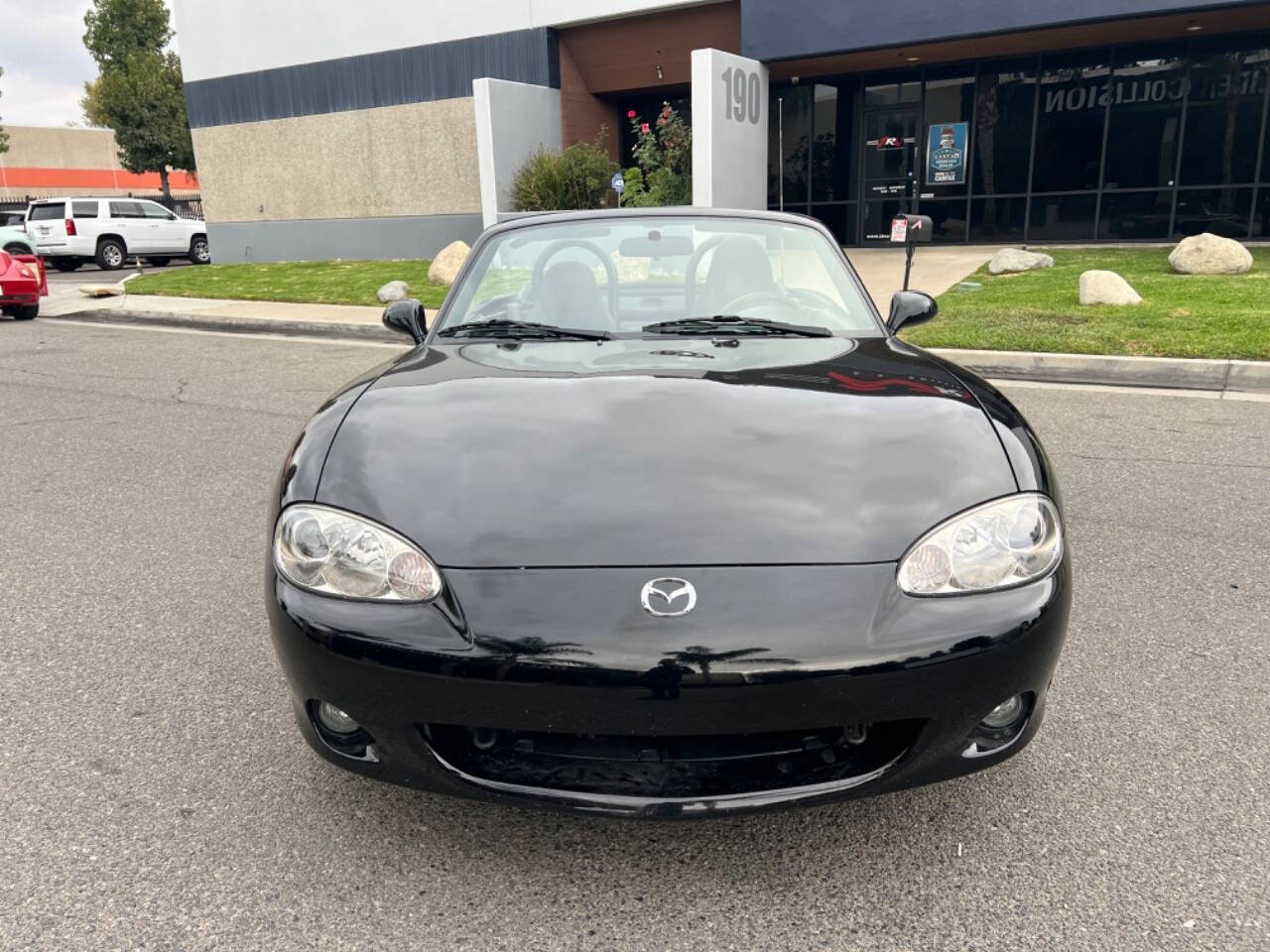 2001 Mazda MX-5 Miata for sale at ZRV AUTO INC in Brea, CA