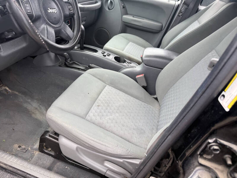 2005 Jeep Liberty Sport