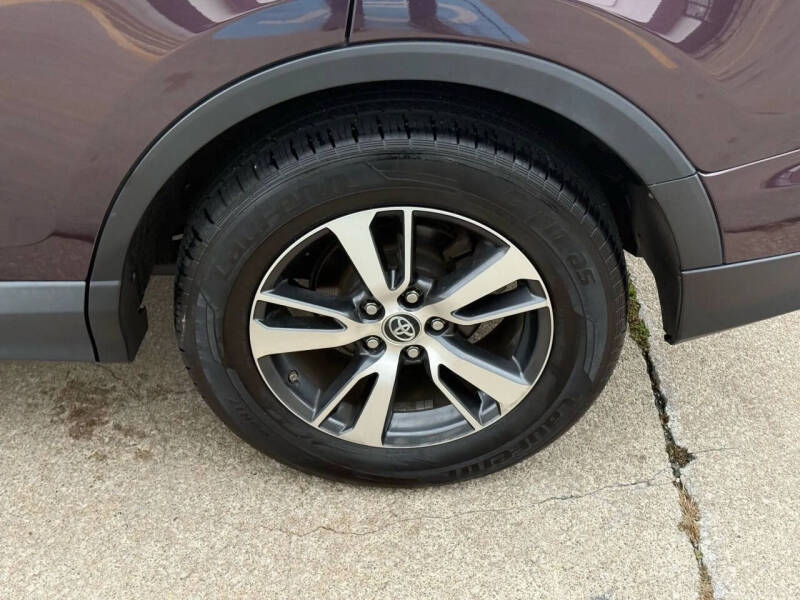 2017 Toyota RAV4 XLE