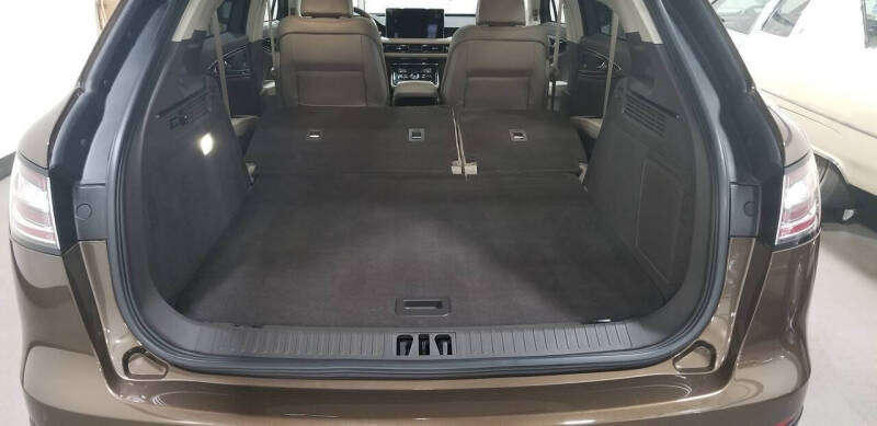 2022 Lincoln Nautilus Reserve