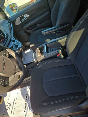 2022 Chrysler Pacifica Touring