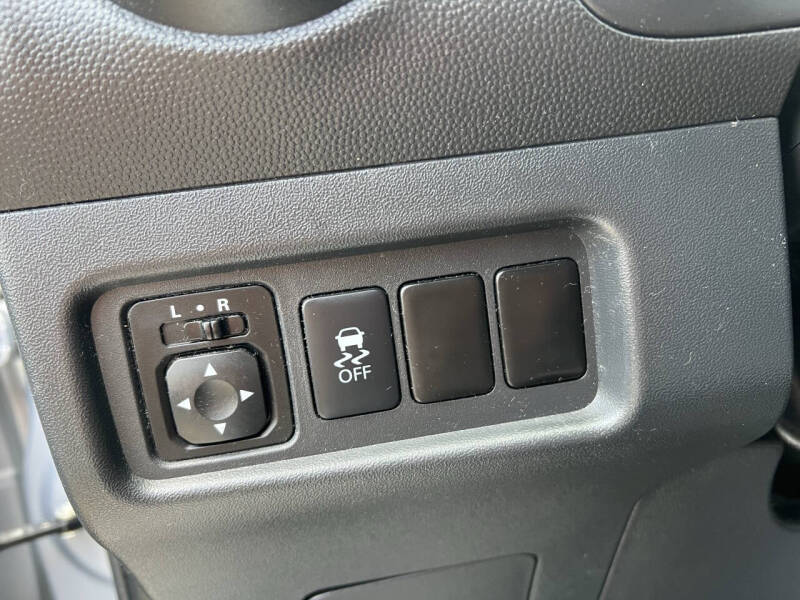 2020 Mitsubishi Mirage ES