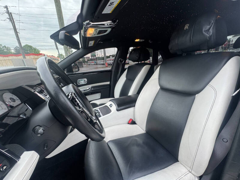 2019 Rolls-Royce Black Badge Ghost