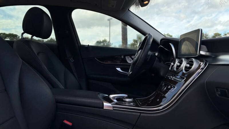 2016 Mercedes-Benz C-Class