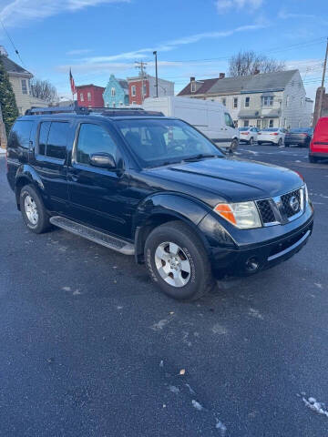 2005 Nissan Pathfinder SE