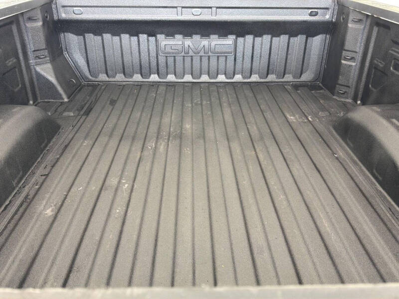 2022 GMC Sierra 2500HD Pro - Photo 19