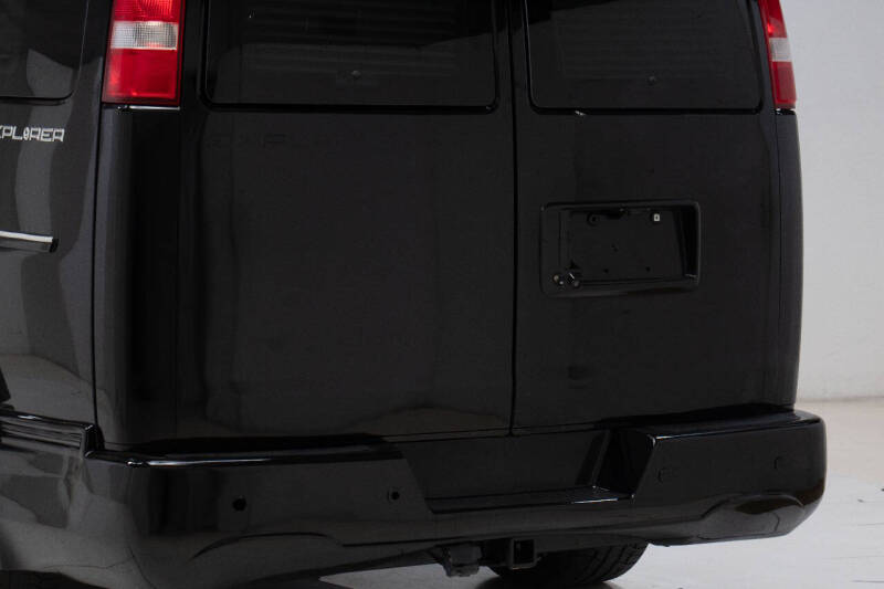 2017 Chevrolet Express 2500