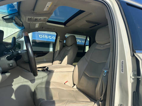 2015 Cadillac Escalade Luxury