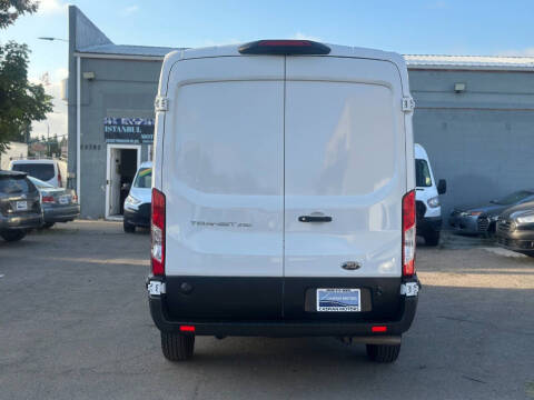 2024 Ford Transit 250