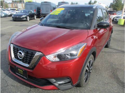 2019 Nissan Kicks SR