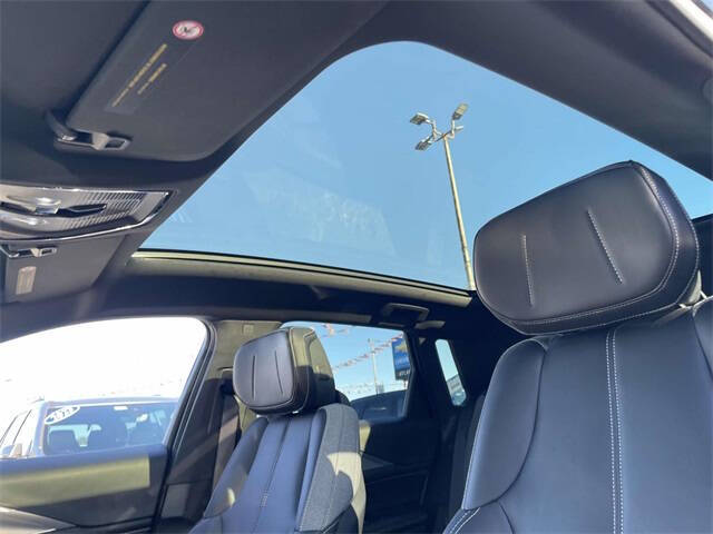 2024 Cadillac LYRIQ Tech