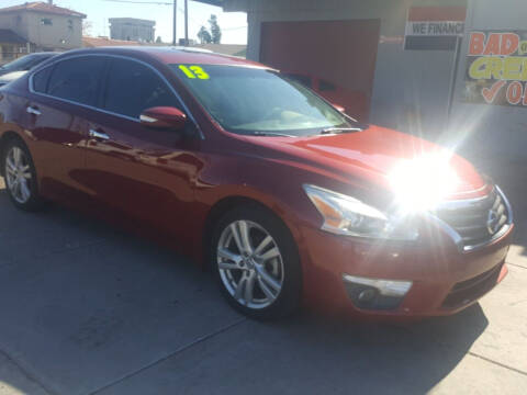 2013 Nissan Altima for sale at Sunday Car Company LLC in Phoenix AZ