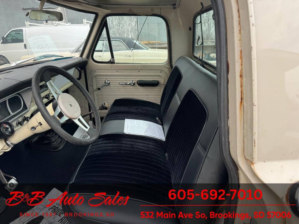 1967 Ford F-100 22