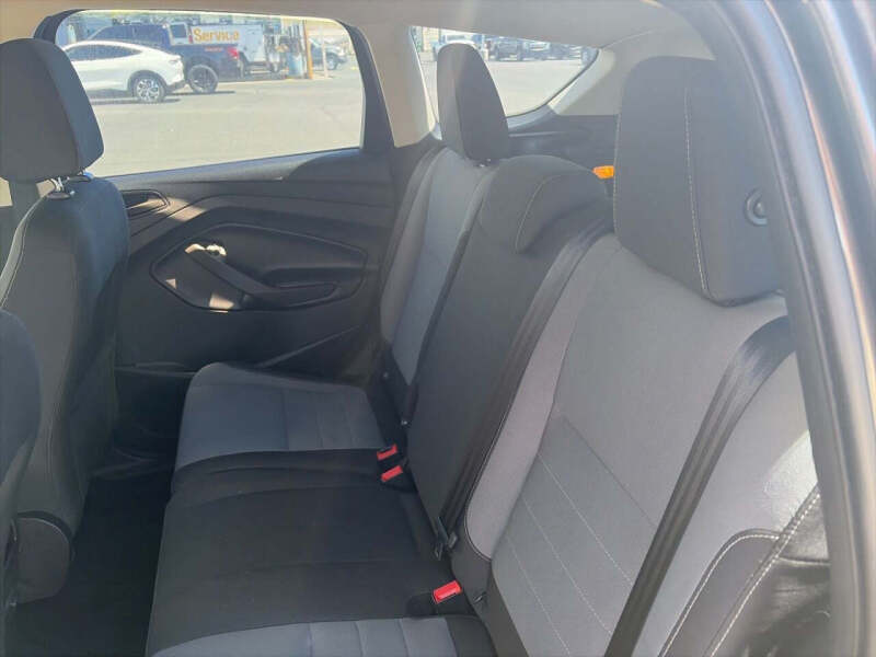 2017 Ford Escape S