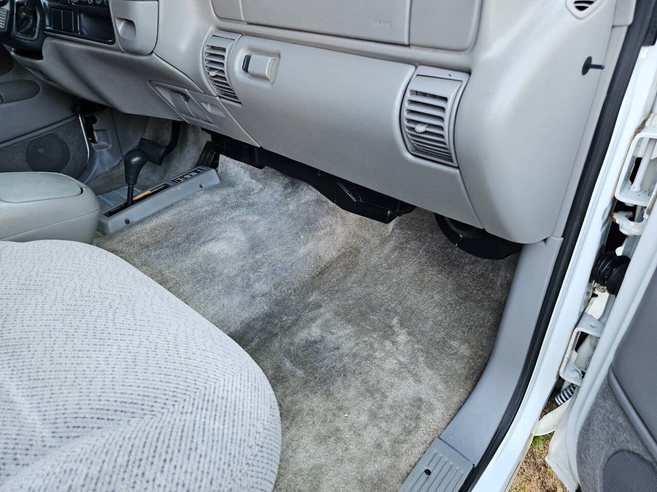 1998 Chevrolet Tahoe 40