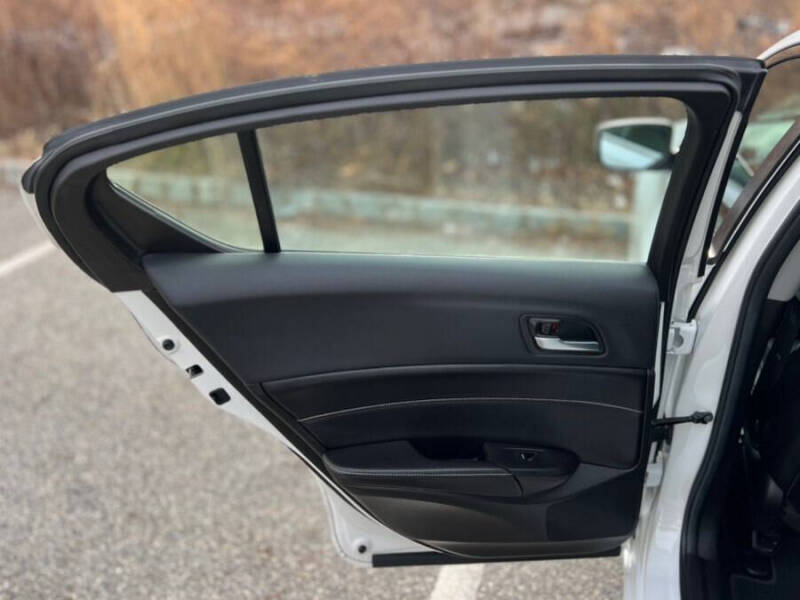 2019 Acura ILX w/Premium