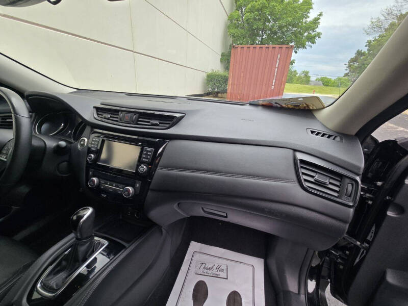 2017 Nissan Rogue SL