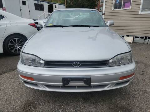 1993 Toyota Camry for sale at OFIER AUTO SALES in Freeport NY