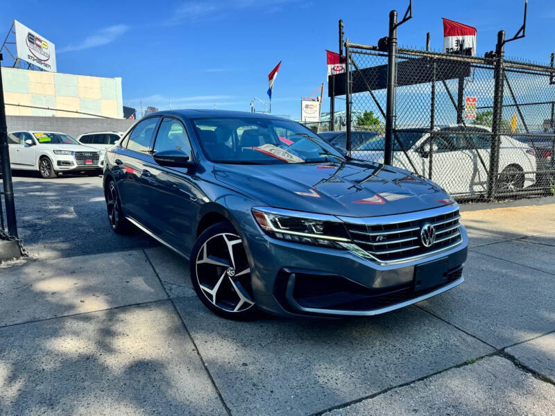 2020 Volkswagen Passat R-Line