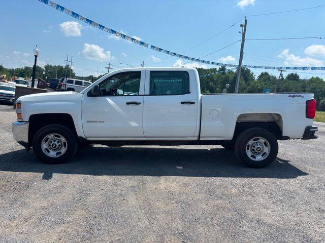 2015 Chevrolet Silverado 2500HD Work Truck's photo