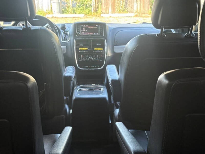 2017 Dodge Grand Caravan GT