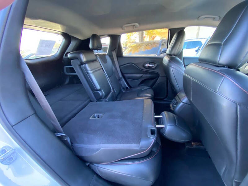 2017 Jeep Cherokee Trailhawk