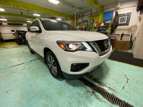 2017 Nissan Pathfinder S