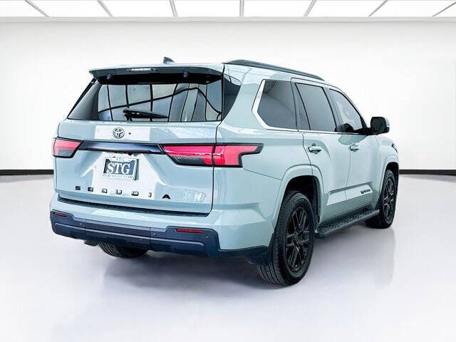 2024 Toyota Sequoia SR5