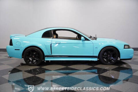 2004 Ford Mustang GT Deluxe