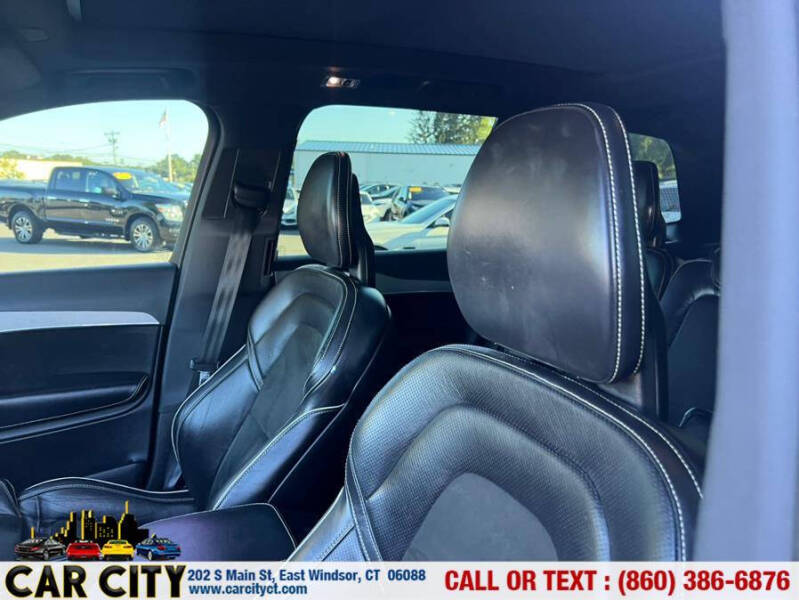 2017 Volvo XC90 T5 R-Design