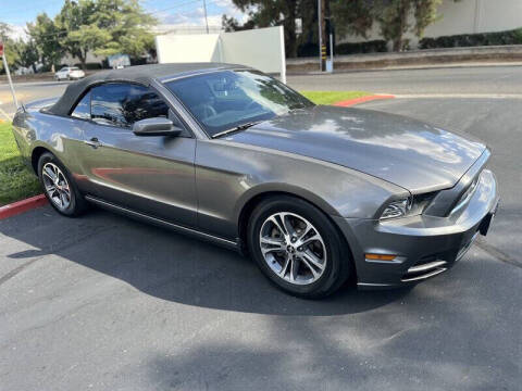 2014 Ford Mustang V6