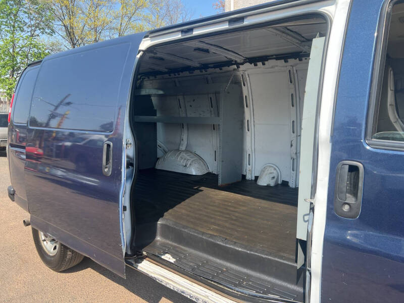 2021 GMC Savana 3500