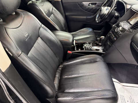 2013 Infiniti FX37