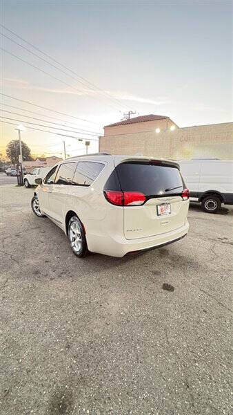 2017 Chrysler Pacifica