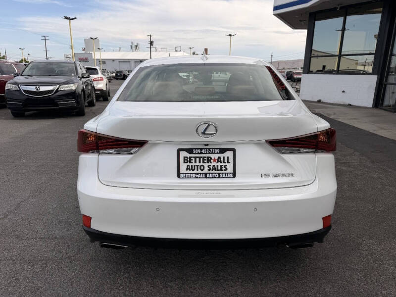 2017 Lexus IS 200t