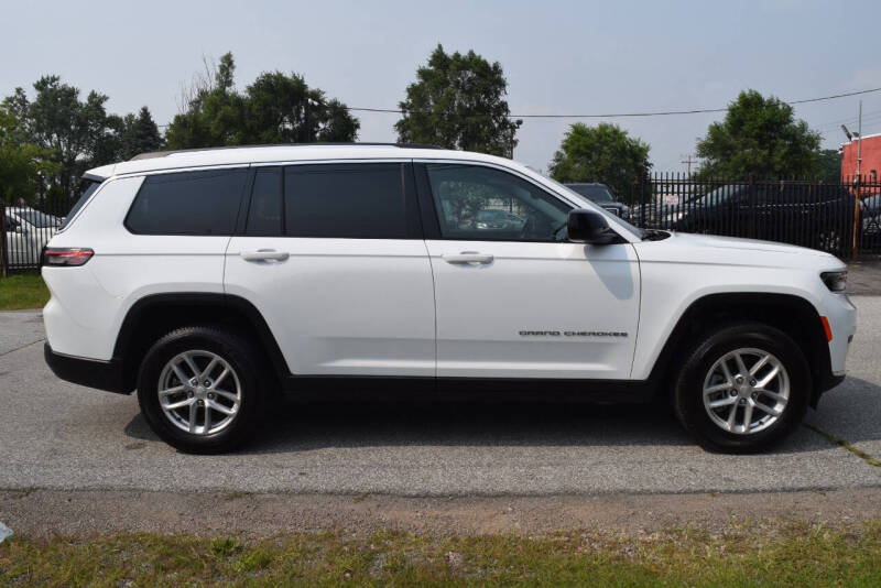 2023 Jeep Grand Cherokee L Laredo