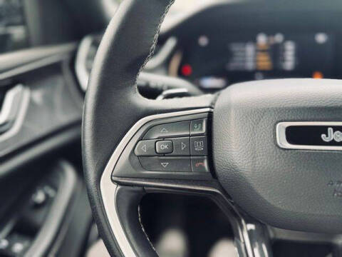 2022 Jeep Grand Cherokee Altitude