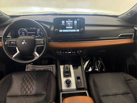 2023 Mitsubishi Outlander SEL