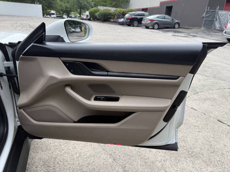 2022 Porsche Taycan