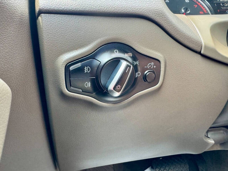 2015 Audi Q5 2.0T quattro Premium Plus