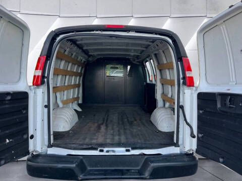 2021 GMC Savana 2500