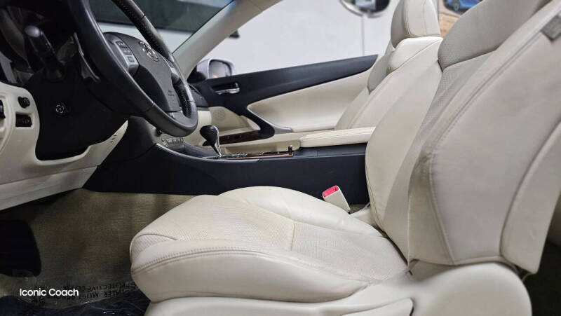 2011 Lexus IS 250C