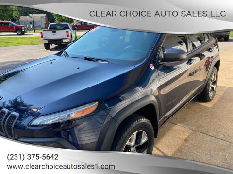2014 Jeep Cherokee for sale at Clear Choice Auto Sales LLC in Twin Lake MI