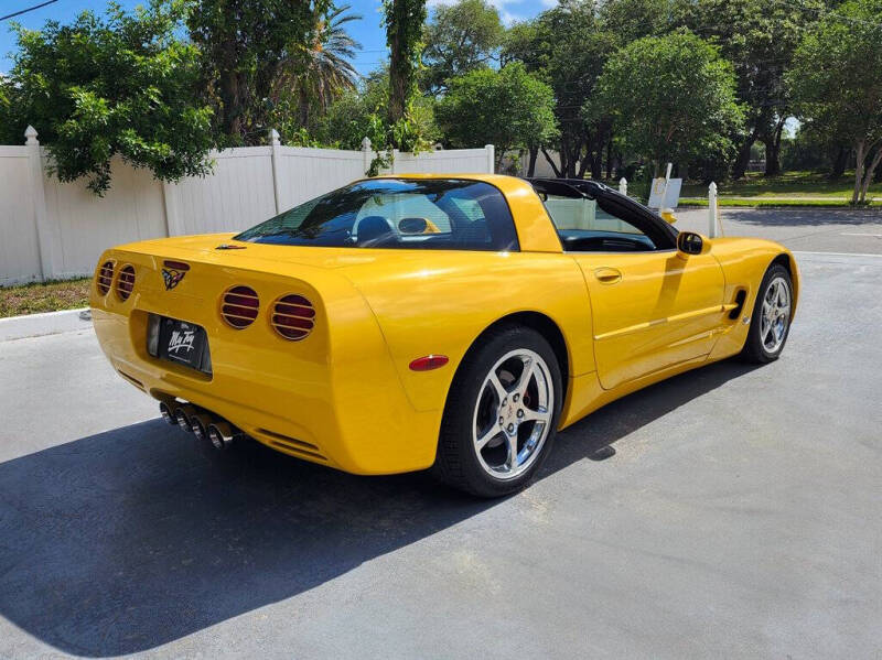 2004 Chevrolet Corvette
