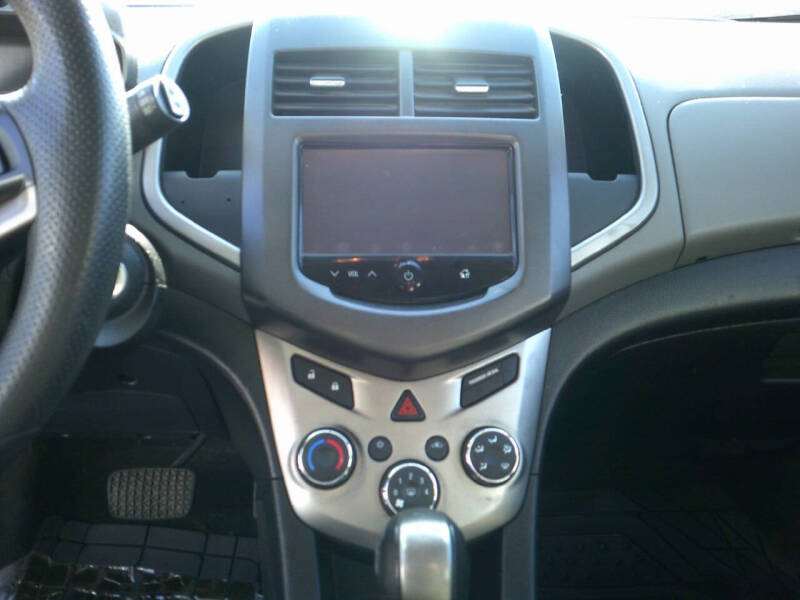2016 Chevrolet Sonic LT Auto