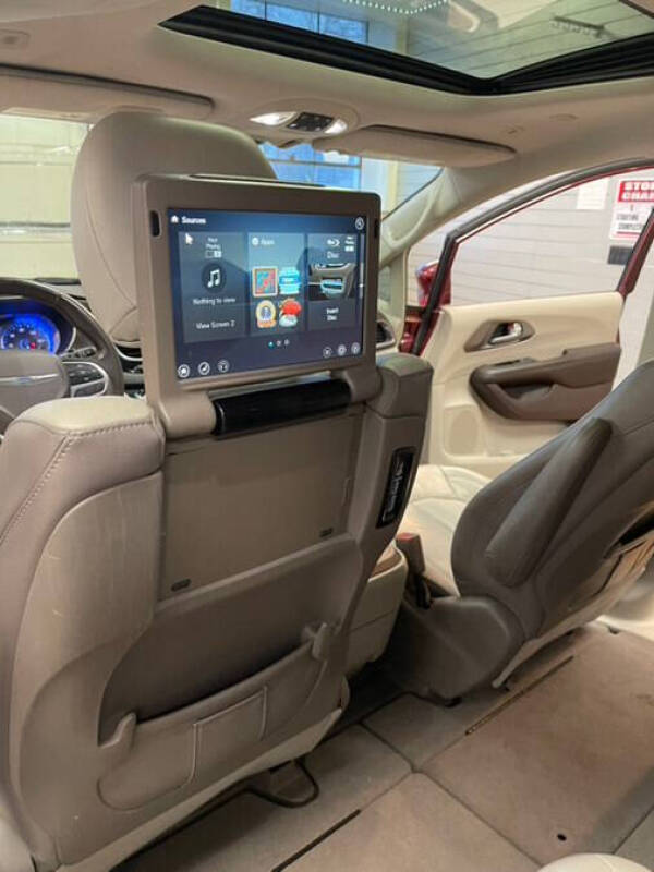 2018 Chrysler Pacifica Touring L Plus